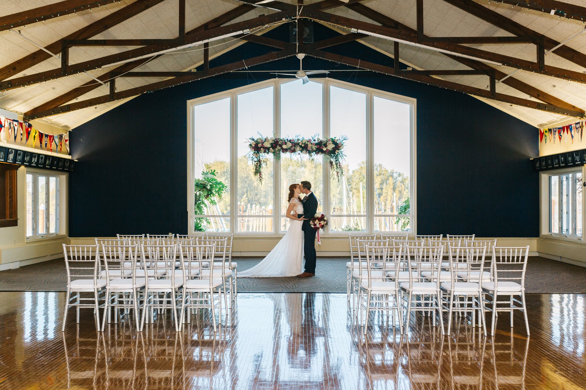 portland-yacht-club-wedding-indoor-ceremony-007